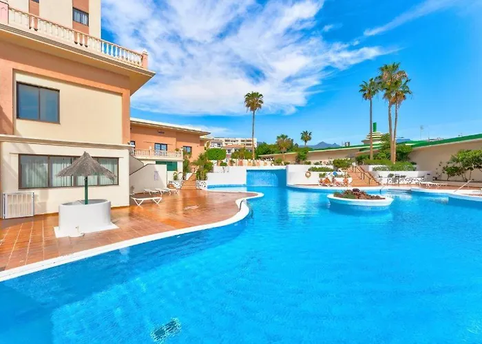 Ocean View Apartment, Balcony & Parking, Tenerife South Escape Διαμέρισμα Playa Paraiso (Tenerife)